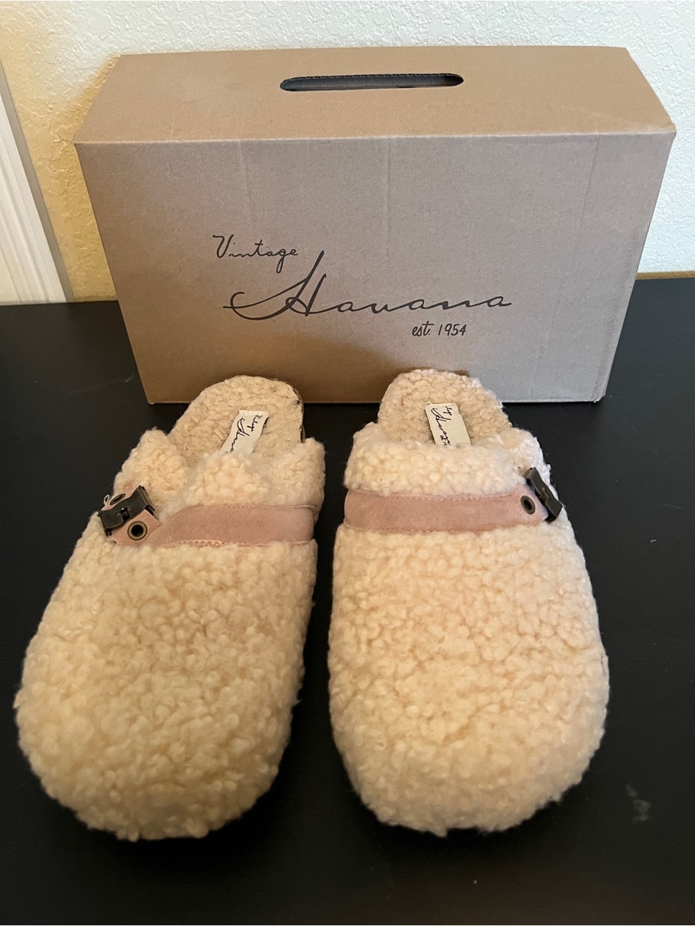 Vintage Havana Cream Shearling Slip-On Mules with Pink Suede Strap